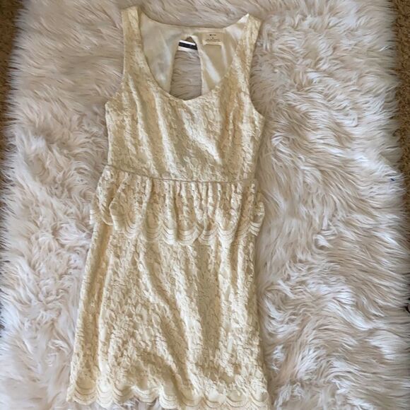 Urban Outfitters | UO Pins and Needles Cream Lace Peplum Mini Dress NWT | S - Picture 4 of 9